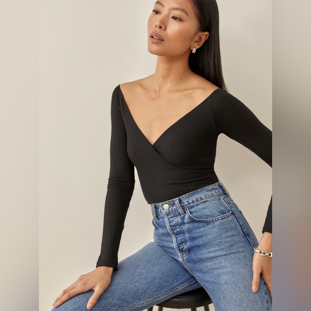 Reformation Minnie Knit Top Ribbed Off the Shoulder Black Size M